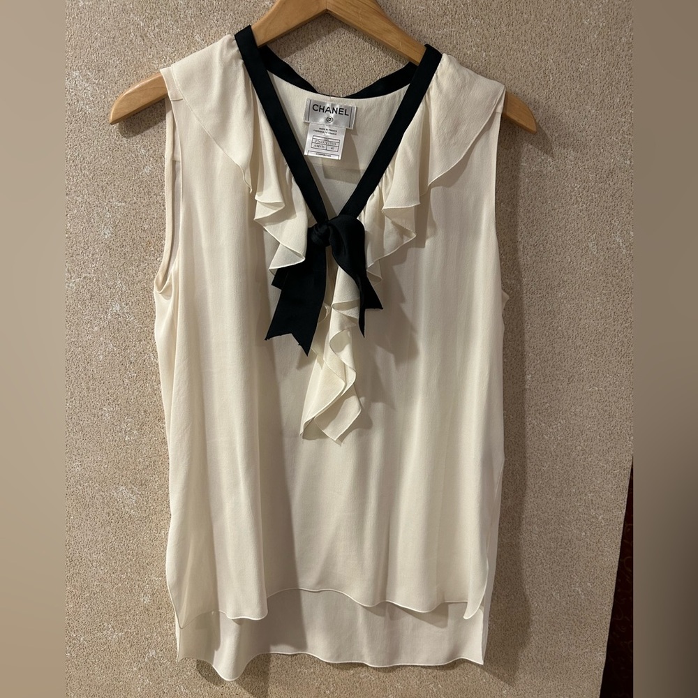 Vintage Chanel FR 40 Silk Blouse  New